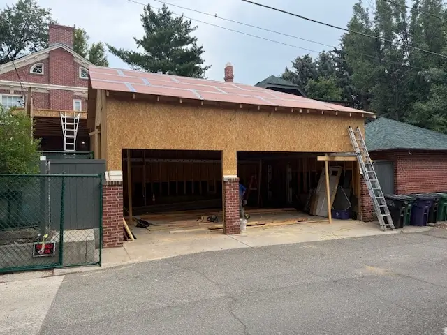 Custom Detached Garage Construction in Denver