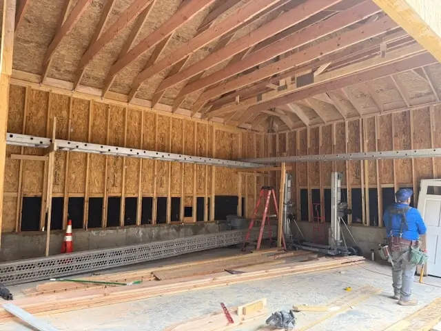 Custom Detached Garage Construction in Denver